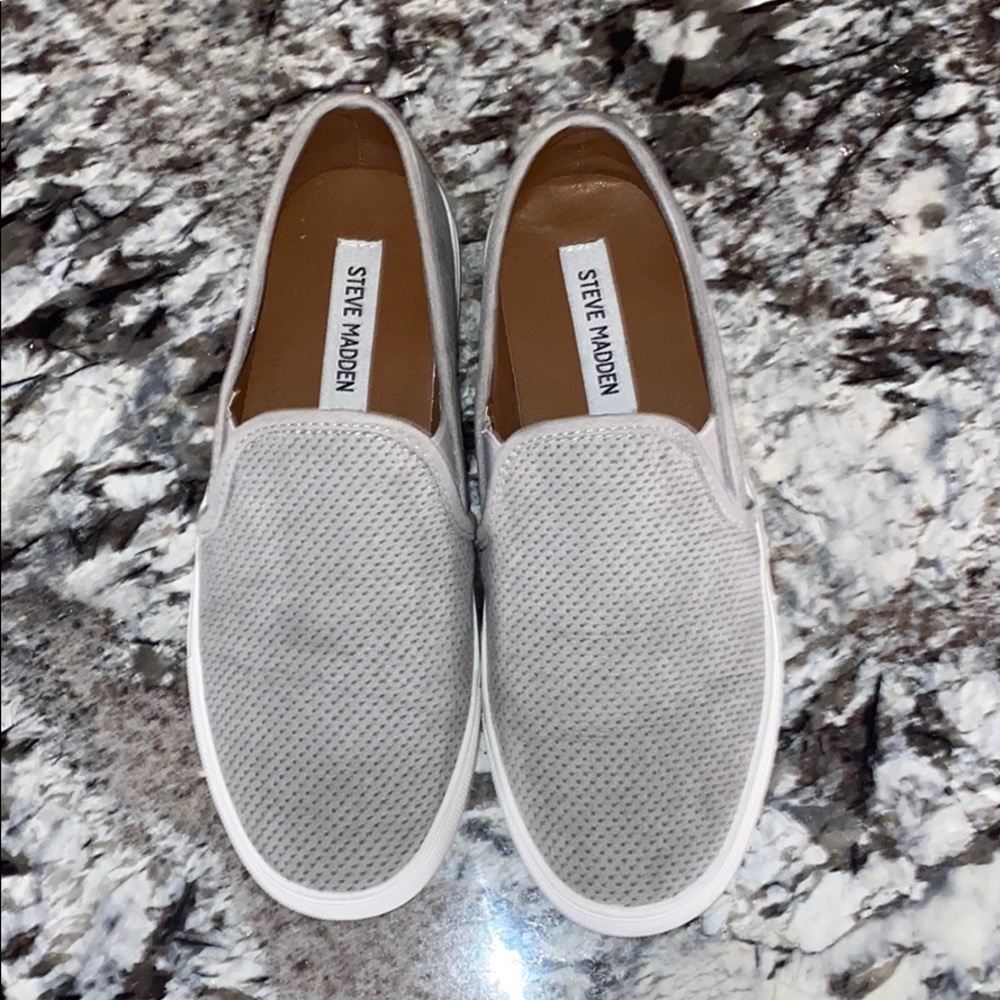 Steve Madden slip on shoes